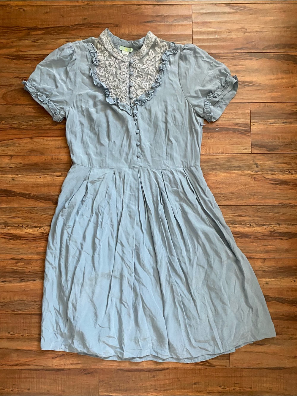 Vintage pale blue Midi Dress with Puff Sleeves and Lace Trim Silk sz14
